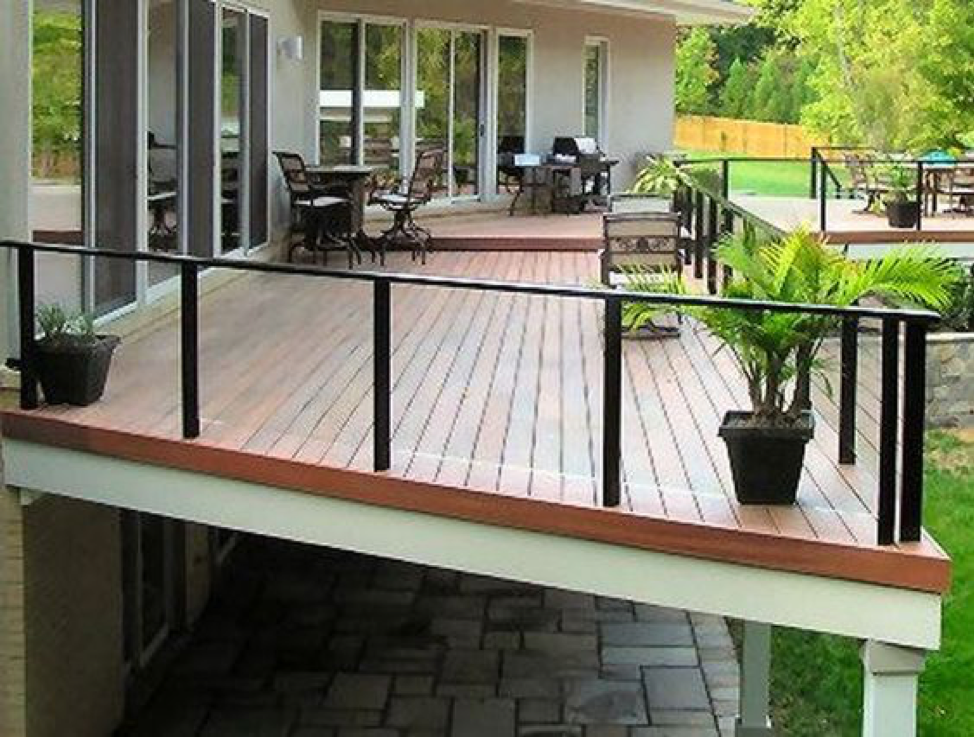 Why Choose a Glass Railing for Your Deck or Balcony