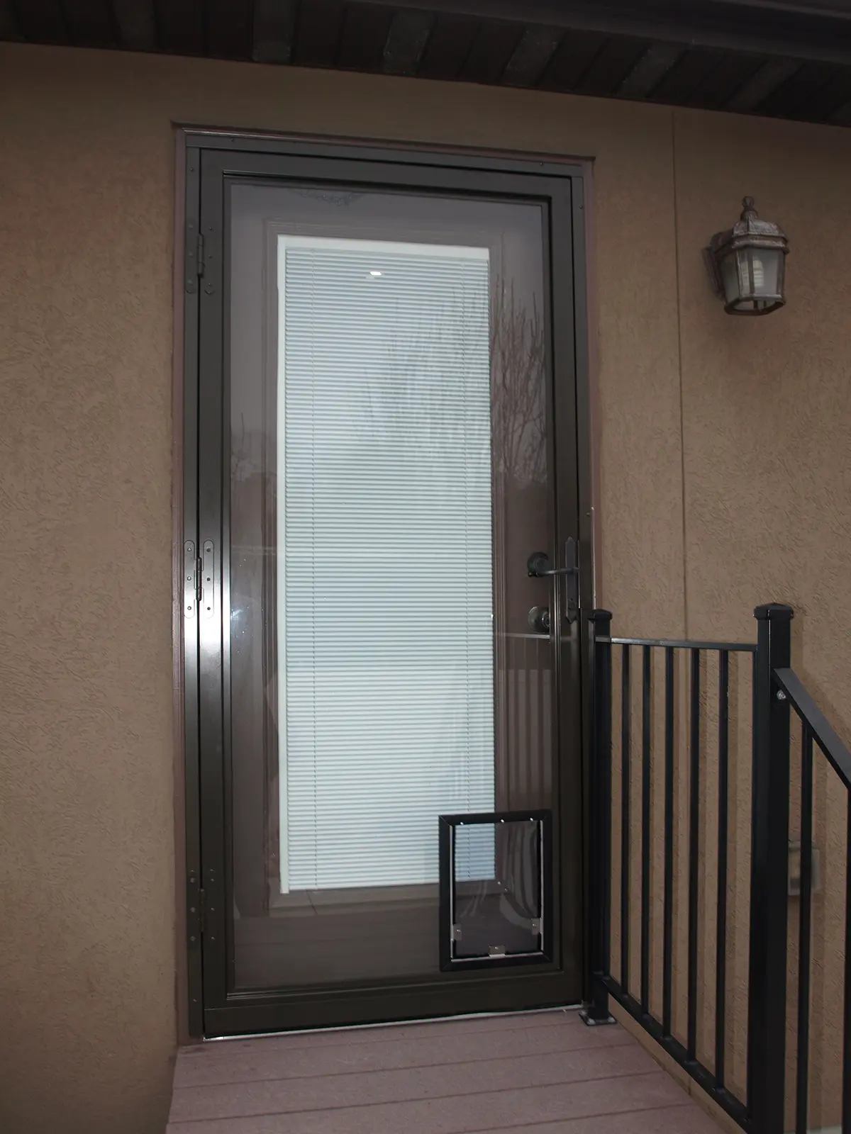 storm_doors_1